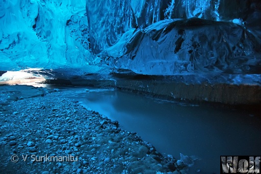 Ice_caves_copyright_VSunkmanitu002.jpg