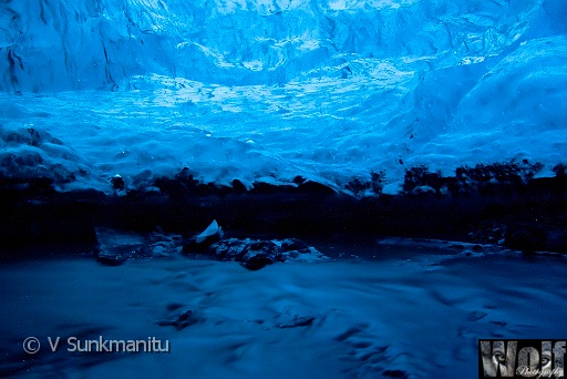 Ice_caves_copyright_VSunkmanitu006.jpg