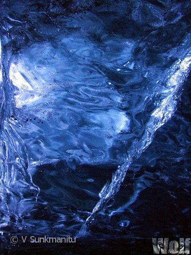 Ice_caves_copyright_VSunkmanitu017.jpg